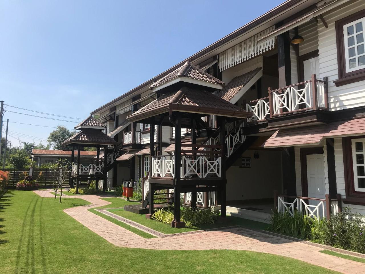 Silver Lake Hotel Nyaung Shwe Exterior photo